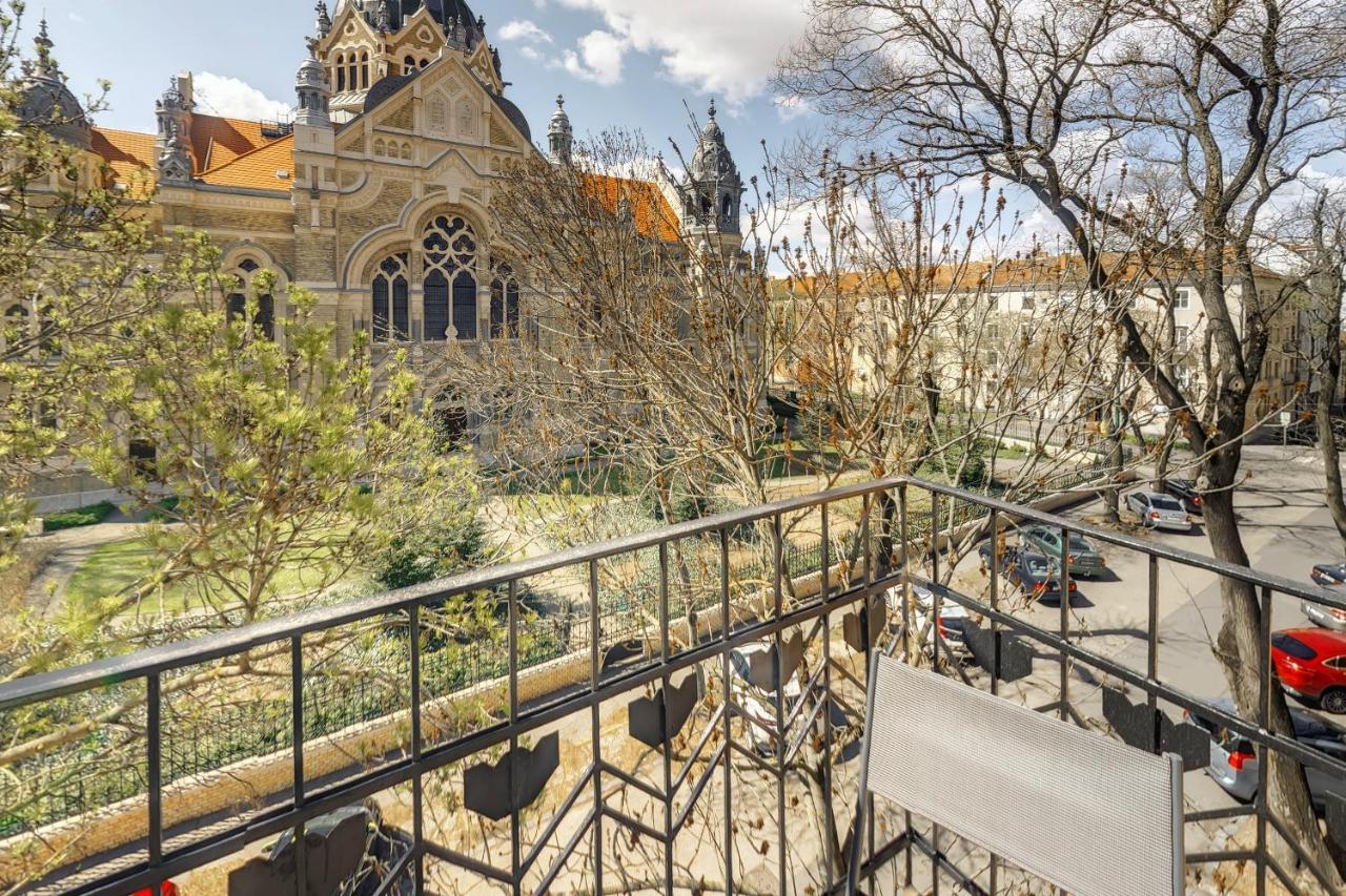 Synagoge View Loft Bestern Szegedin Exterior foto