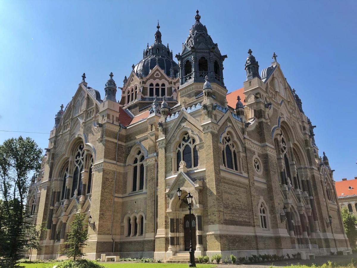 Synagoge View Loft Bestern Szegedin Exterior foto